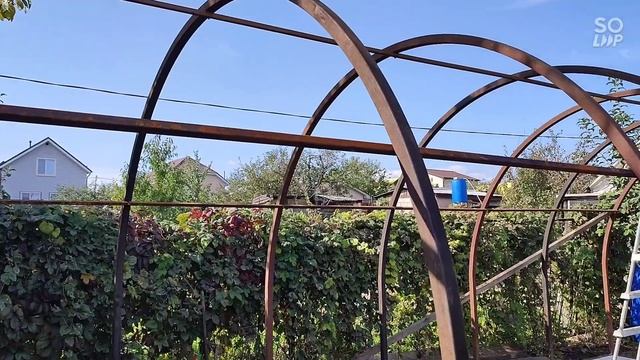 делаем каркас теплицы из старых материалов