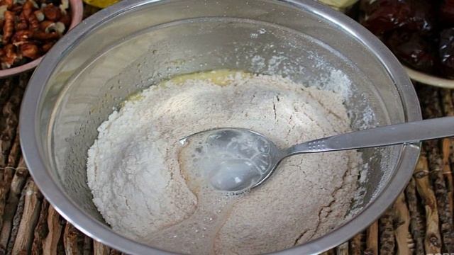 Печенье с орехами и финиками