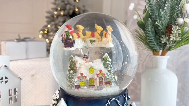 Снежный шар УПРЯЖКА САНТЫ музыкальный с динамикой 20 см батарейки 50-0844
