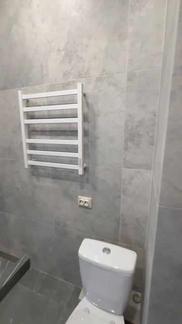 Евродвушка 37 кВ.м. на Ленинского комсомола 77 в Абакане, с ремонтом, 5 этаж