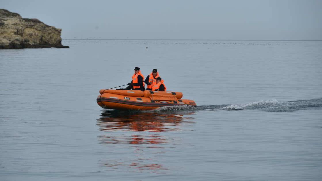 Уплывшего в море на катере жителя Владивостока не могут найти неделю