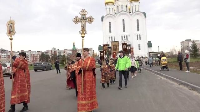 В память о Патриархе православные верующие прошли по Дзержинску