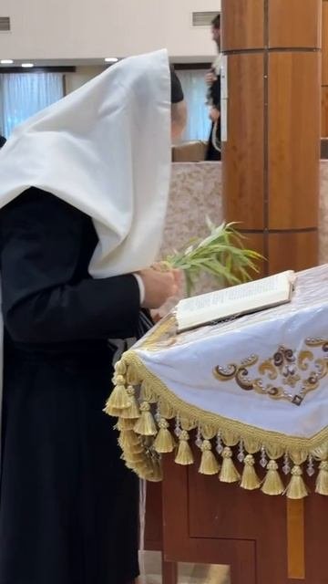 Ѓошана раба в центральной синагоге. р. Лазар читает ѓошанот
