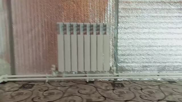 Делаю пластиковое отопление . Спаял трубы в большой комнате .