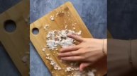 How to wash a cutting board