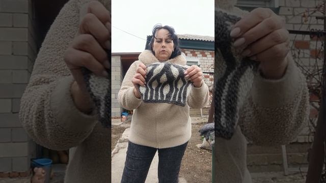 1000216649.mp4 Шапочки т.89020931602