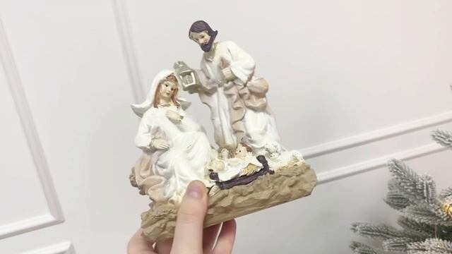 Рождественская композиция СВЯТОЕ СЕМЕЙСТВО (с Иосифом снимающим накидку)  ААА901010-3