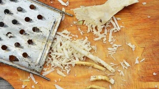 Окрошка классическая с колбасой на квасе