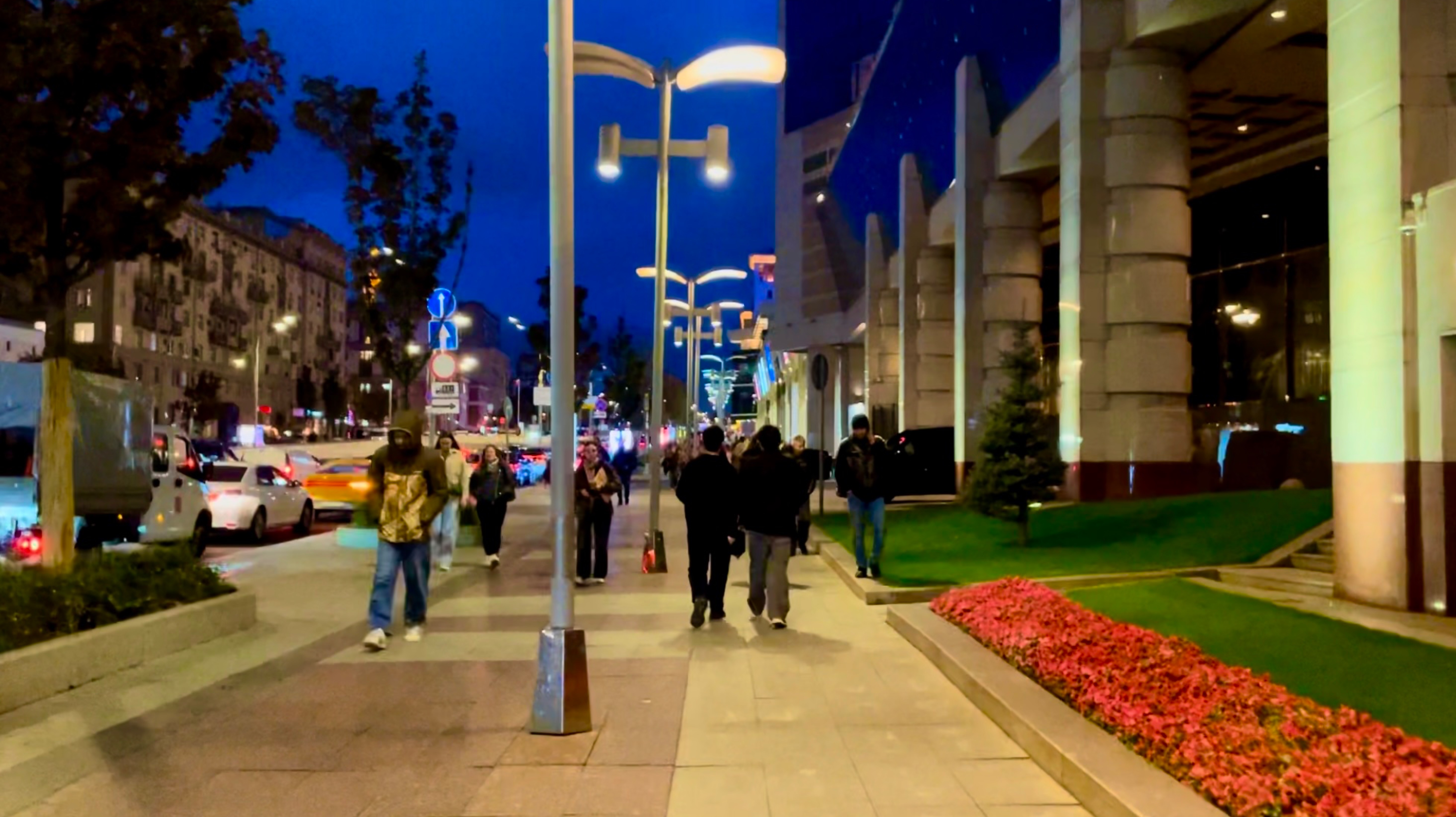 Иду по центру Москвы , размышляя о важном. Москва. Эпизод 63