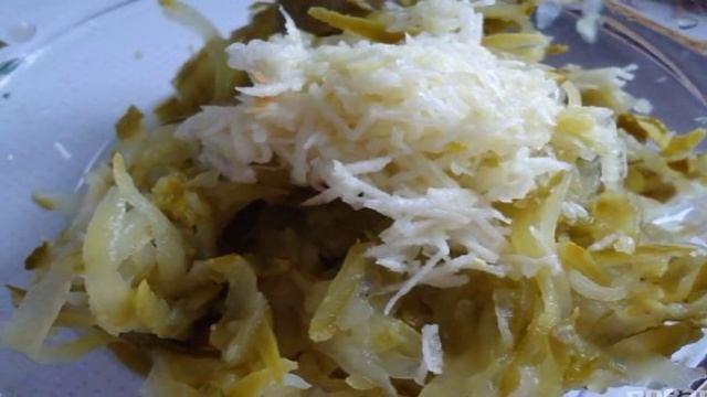 Салат с вареной говядиной