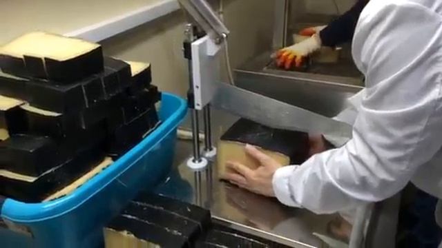 сырорезка резка пармезана