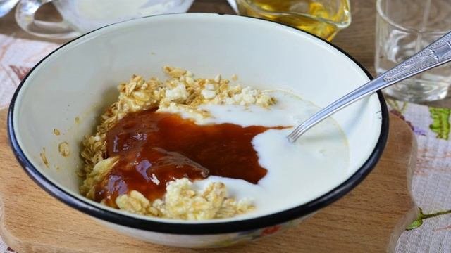Овсяный пирог с вареньем