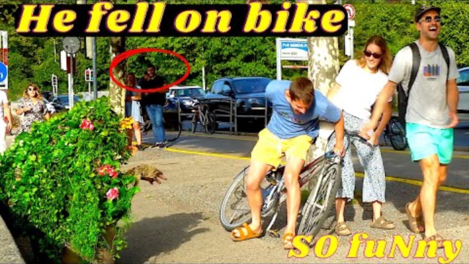 SCARING PEOPLE AT (BABY #BEACH GENEVA CIT)  BUSHMAN PRANK #funny #funnyvideo