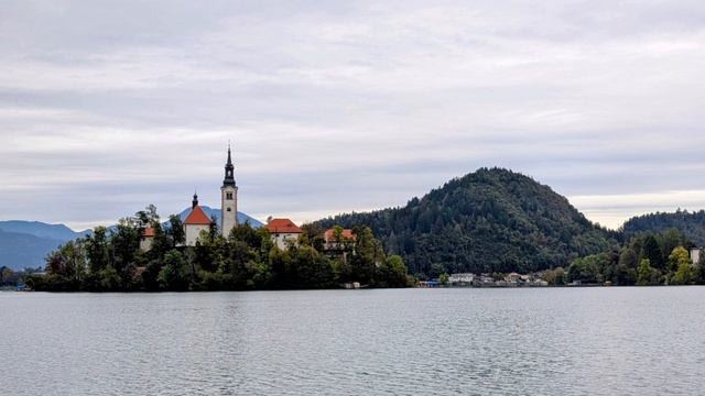 814.Ода словенскому Бледу.