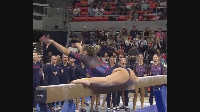 Моменты в женской спортивной гимнастике