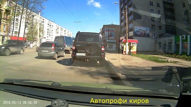 Экзамен в пятницу 13-го. Открытый люк и другие неприятности...