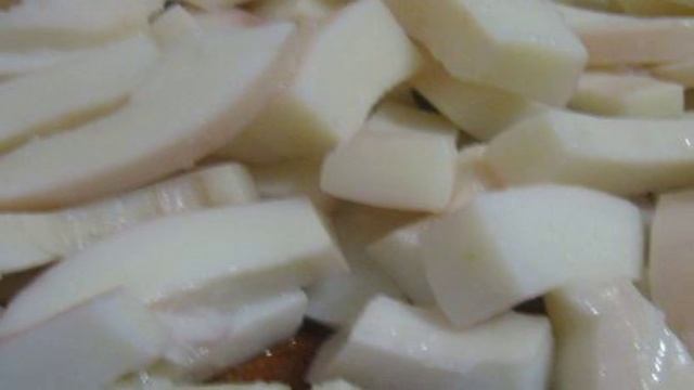 Салат Оливье с крабовыми палочками