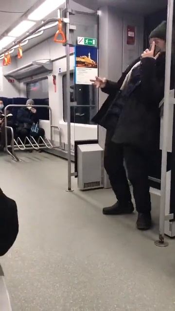 Дед тантанцует под тренд 2023 года