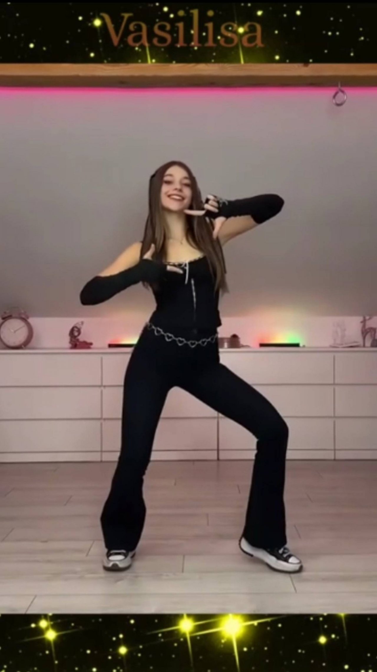 Девушка 🥰 Танцы ✨