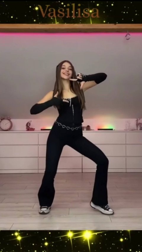 Девушка 🥰 Танцы ✨