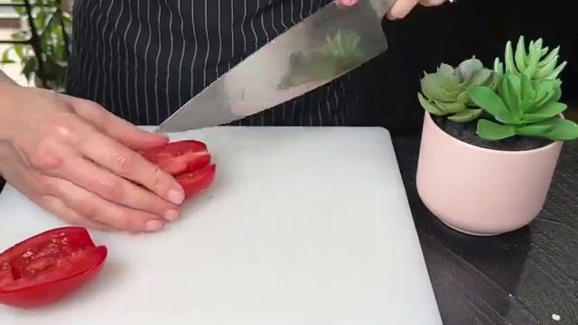 Завтрак_из_чоризо_с_яйцами_｜_Легкий_рецепт_на_одной_сковороде