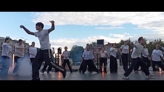 VID_20250801_183836