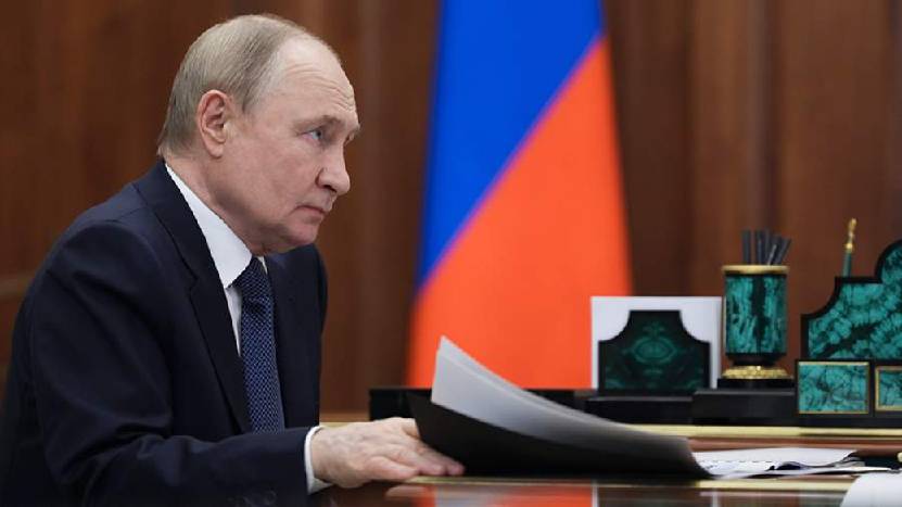 Путин указал на большой госдолг Ульяновской области