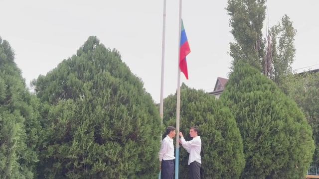Начало новой учебной недели в ГБПОУ РД Колледже строительства и дизайна