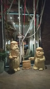 媽媽的齊柏林飛船一家供應立陶宛和波羅的海美食的餐廳。加里寧格勒,巴拉諾娃教授街。