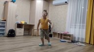 танец под песню Freaks!