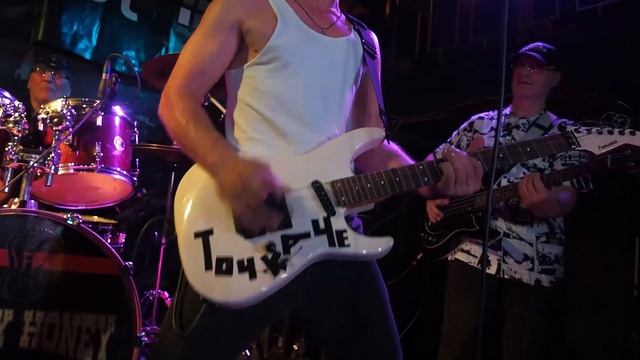 Точка Че / Чемпион