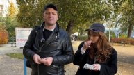 Неповторимый оригинал и - превосходная пародия от Анатолия и молчаливого рыжего свидетеля.