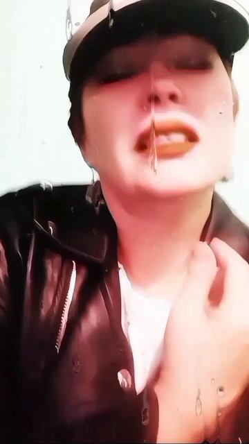 💦 За окном дождь, а я с новыми мыслями! #лучшее #песня #хиты #tiktokmusic #тренд