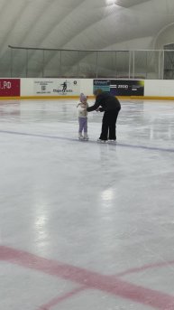 Первые шаги на льду #ева #2года10месяцев #6февраля2025