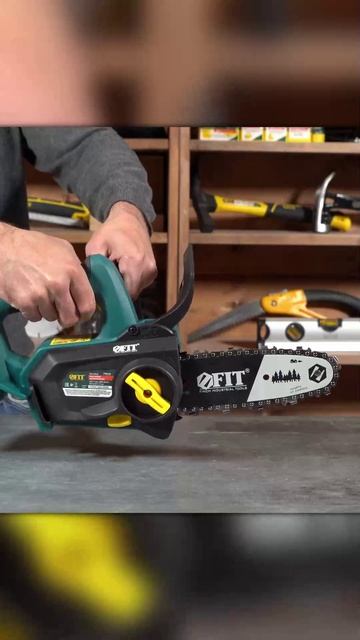 Бесщеточная аккумуляторная цепная пила FIT 79929