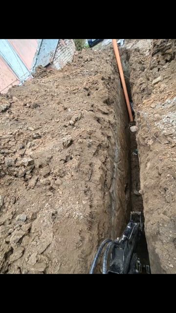 Поехал на глубокий заказ 😳😳копка глубины #трактор #рек #чукурова888 #работа #экскаваторщик