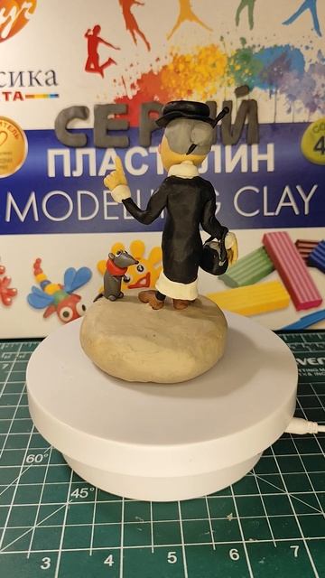 Шапокляк из пластилина