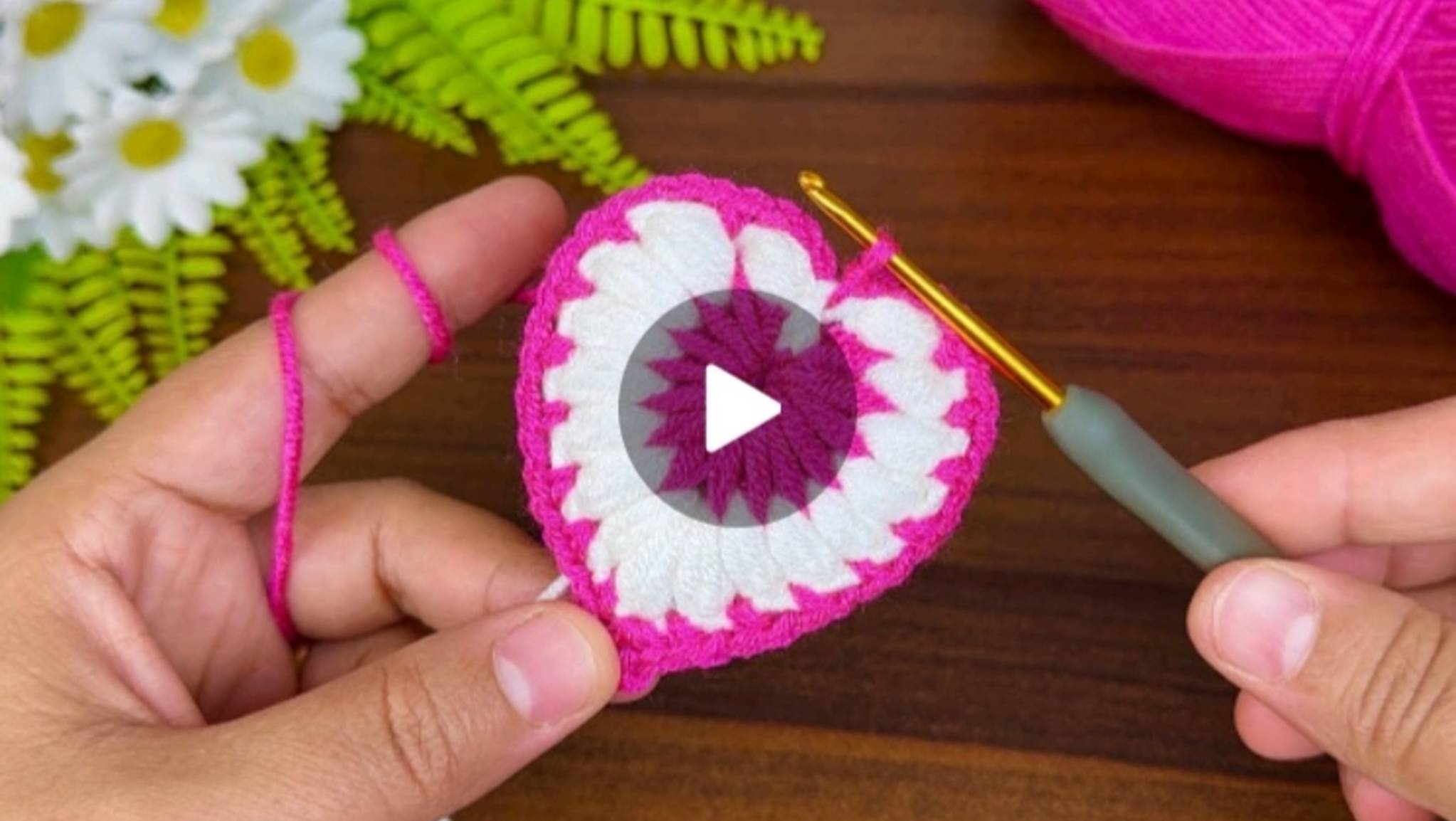 Сердечко крючком 💜❤💛 #все_в_жизни_связано #вязаниекрючком