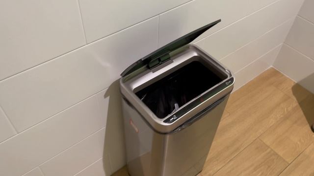 Робот помойка