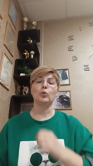 Поём - положение гортани при пении. #тренируемсяпеть