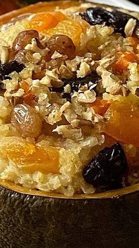 КАША В ЗАПЕЧЕННОЙ ТЫКВЕ с орехами и сухофруктами.