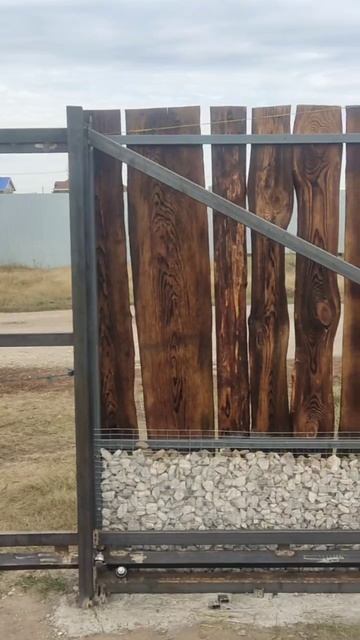 Все в шоке от деревянного забора