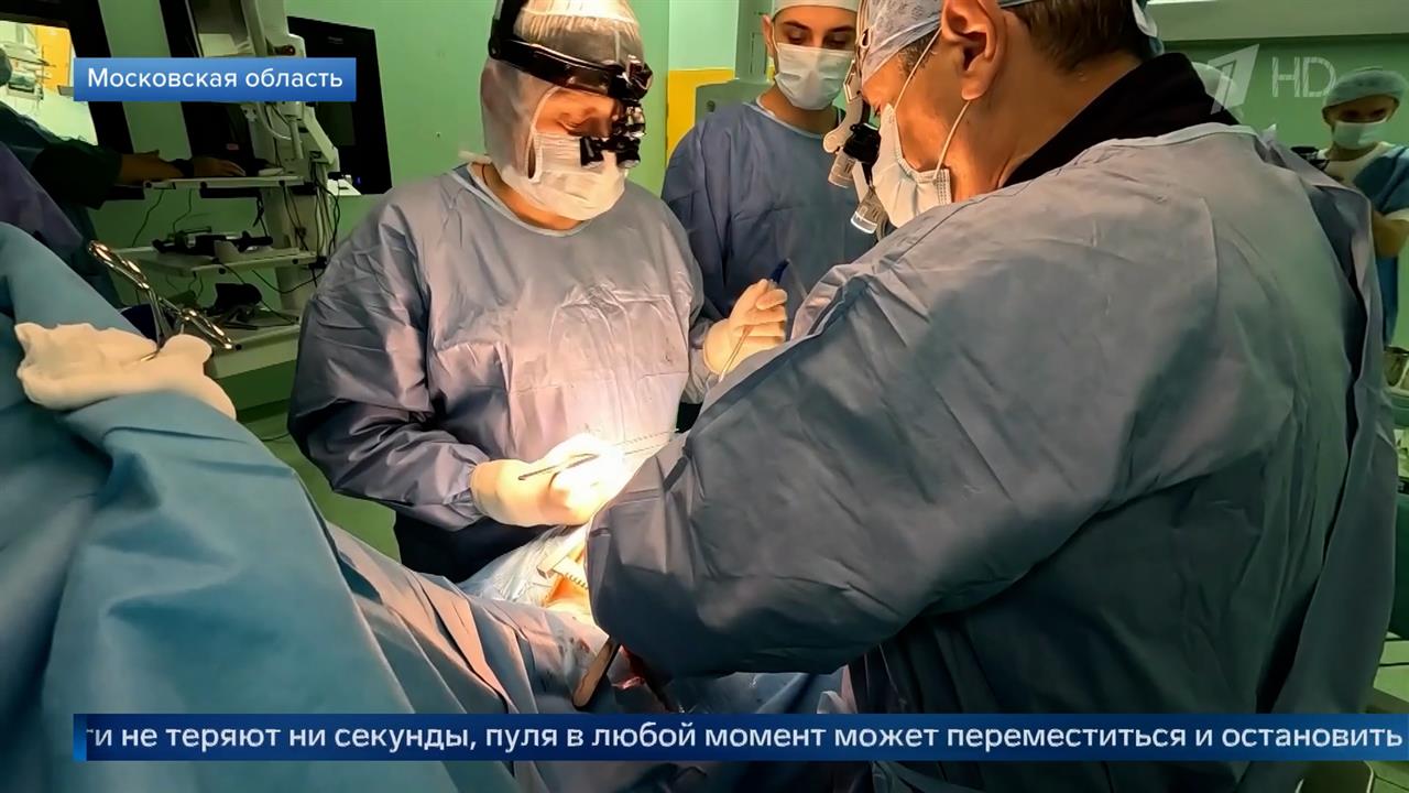 Хирурги спасли бойца ВС РФ с пулей в сердце и осколочным ранением в голову: видео