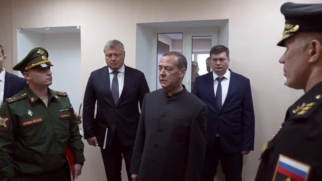 336 тысяч человек заключили контракт на службу в ВС РФ в 2025 году