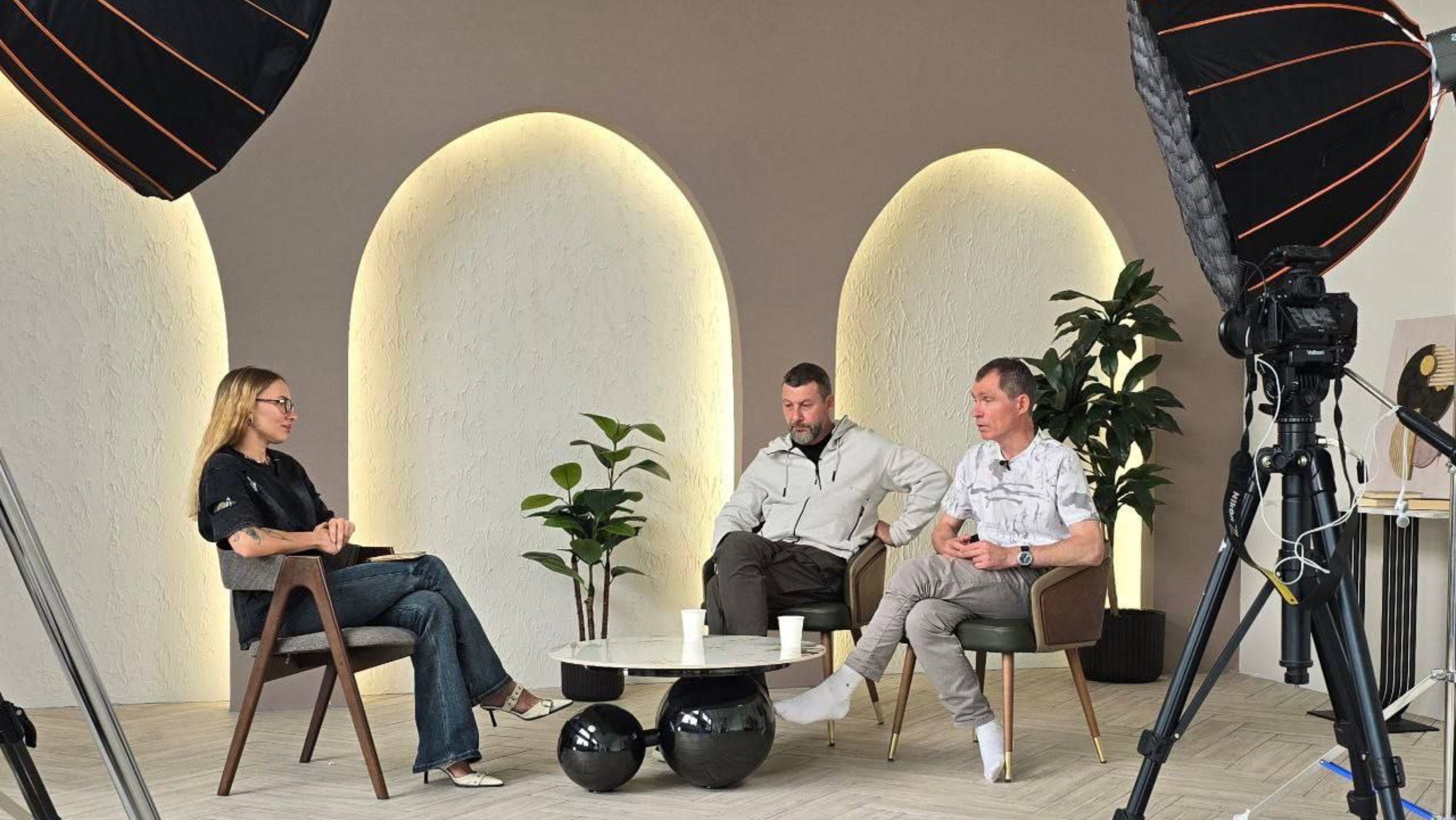 Подкаст с Александром Куликовым и Михаилом Опариным.