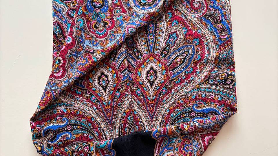 Снуд из чистошерстяного павловопосадского платка "Троицыно утро".