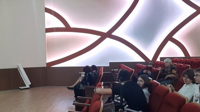 Ожидание награждения фестиваля Времена года 178.10.2025