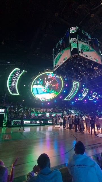 Скоро сюжет 2....😎🎬🏀🇷🇺
Ещё не успели закончить! Уже начал монтировать! Этот день тоже мощный! Но в п