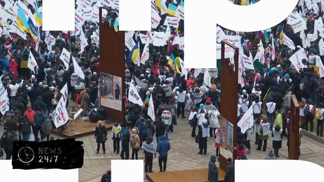 Bloomberg: МВФ предложил Украине девальвировать гривну