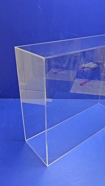 Пластиковый бокс для макета корабля